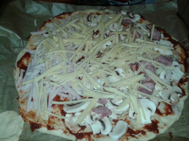 Domowa pizza Latosia