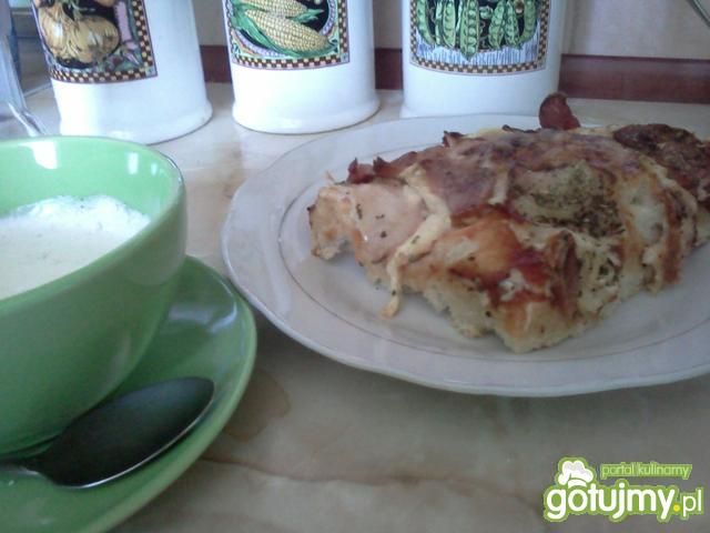 domowa pizza na gruuubym cieście