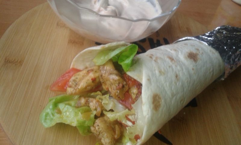 Domowa tortilla z kurczakiem Domowa tortilla z kurczakiem