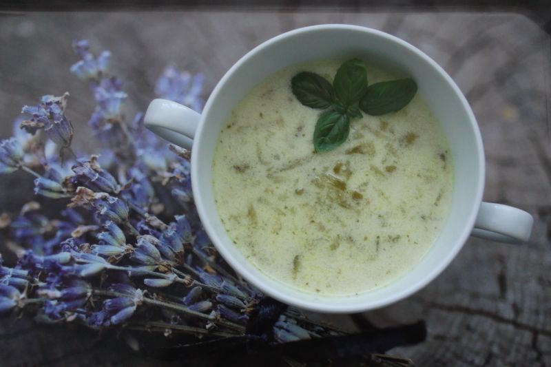 Domowa zupa ogórkowa