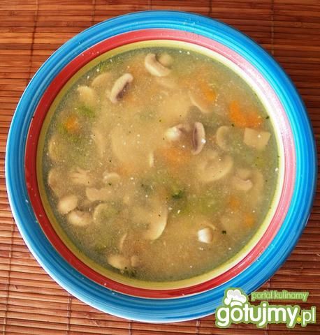 Domowa zupa pieczarkowa Domowa zupa pieczarkowa