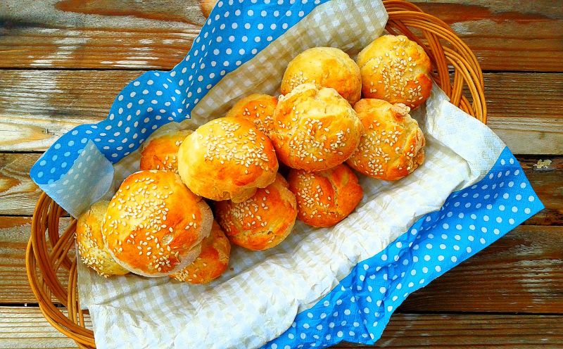 Domowe bułki hamburgerowe