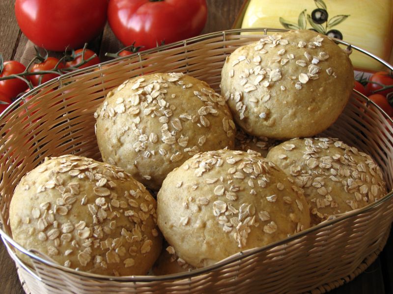 Domowe bułki owsiane