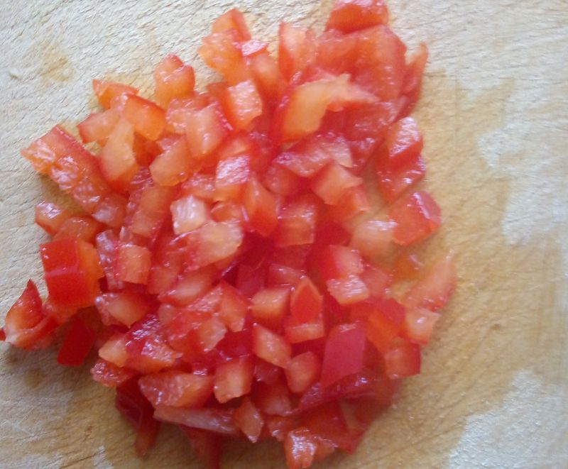 Domowe guacamole z czerwoną papryką 