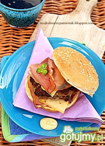 Domowe hamburgery z sosem aioli