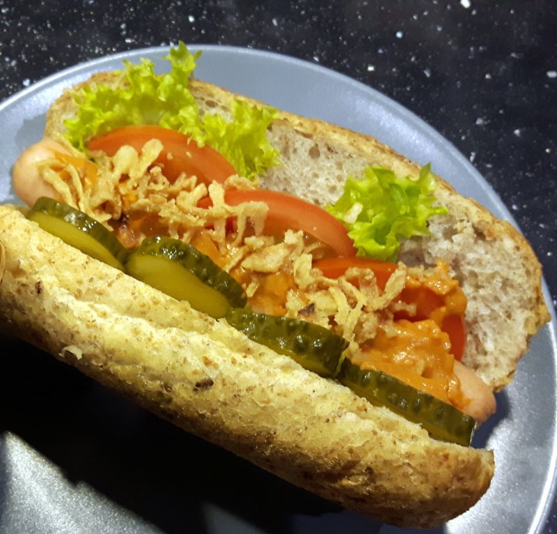 Domowe hot dogi