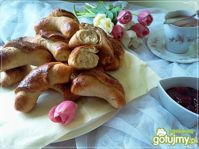 Domowe maślane rogaliki  Domowe maślane rogaliki