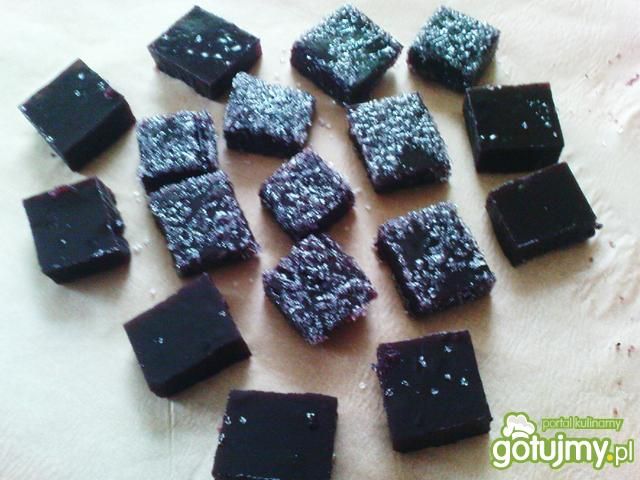 Domowe mini-galaretki jagodowe Domowe mini-galaretki jagodowe