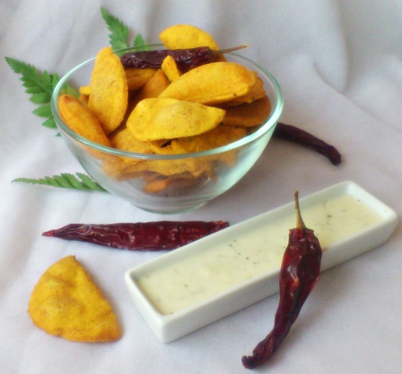 Domowe nachosy z dipem serowym