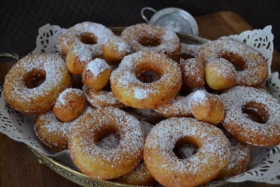 Domowe oponki serowe  