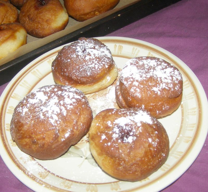Domowe pączki Domowe pączki