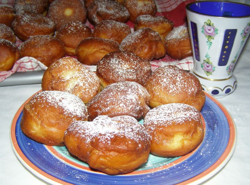 Domowe pączki z ziemniakiem Domowe pączki z ziemniakiem