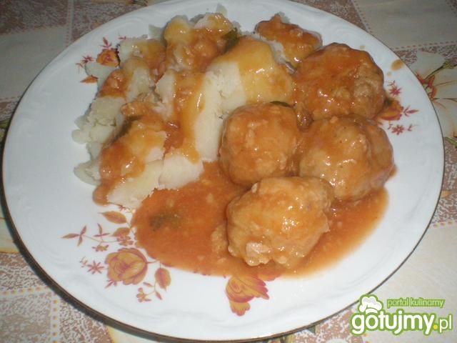 Domowe pulpeciki w sosie pomidorowym 