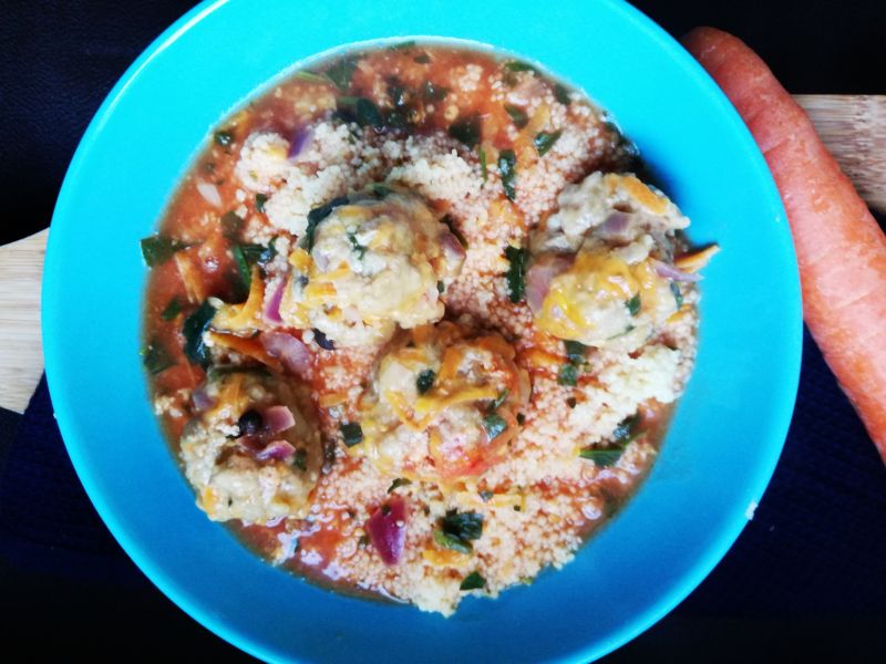 Domowe pulpety w sosie pomidorowym Domowe pulpety w sosie pomidorowym