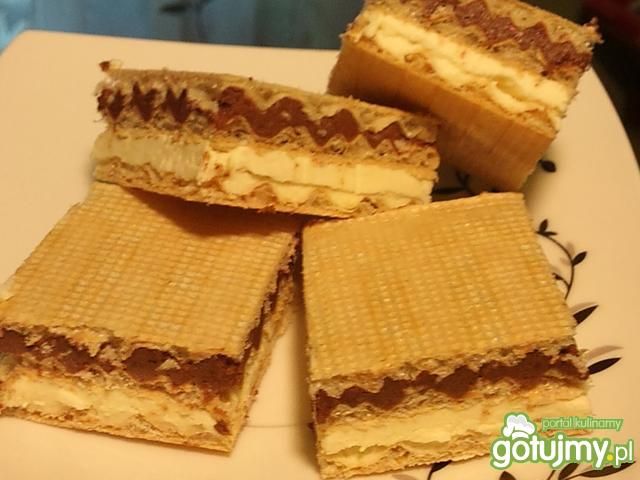 Domowe wafelki z dwoma kremami Domowe wafelki z dwoma kremami