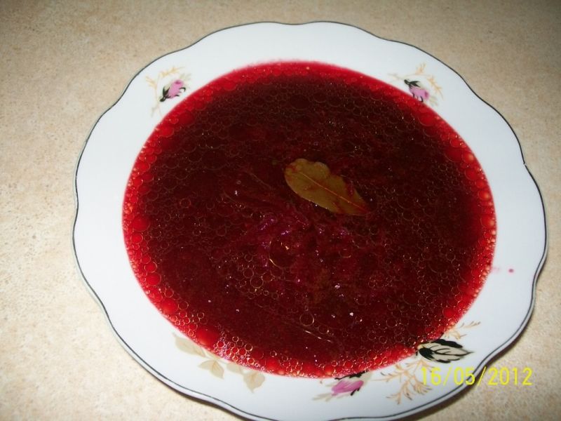 Domowy barszcz czerwony Domowy barszcz czerwony
