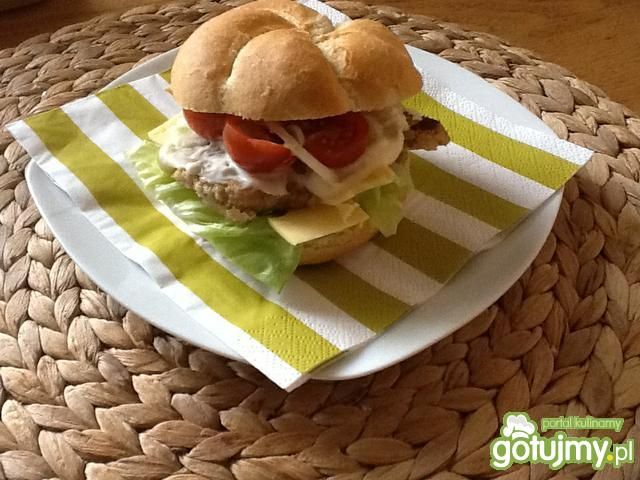 Domowy burger Domowy burger
