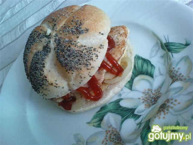 Domowy burger drobiowy Domowy burger drobiowy