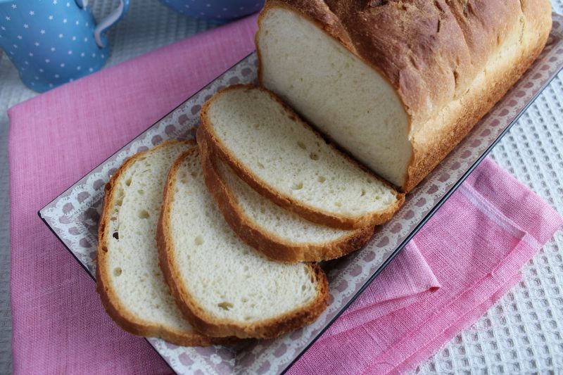 Domowy chleb tostowy