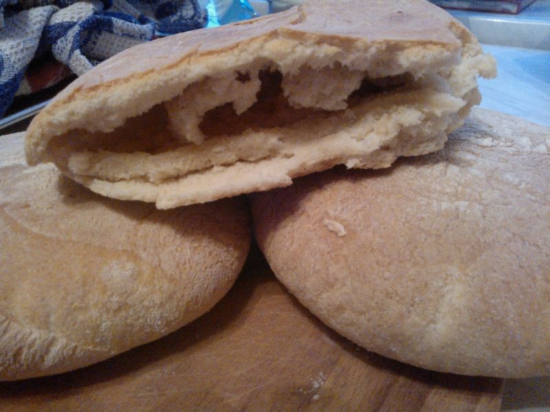 Domowy chlebek pita Domowy chlebek pita