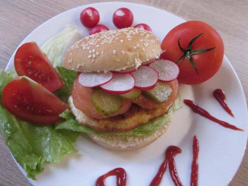 Domowy drobiowy habmurger Domowy drobiowy habmurger