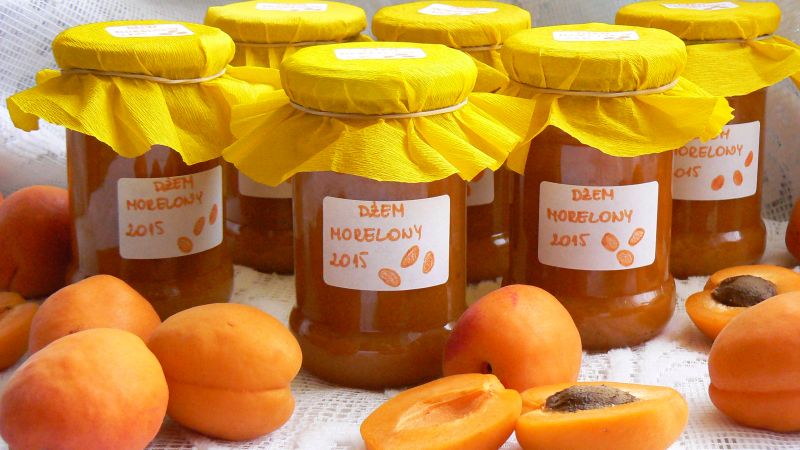 Domowy dżem morelowy