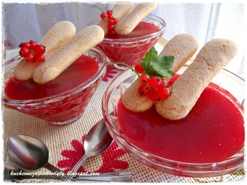 Domowy kisiel z czerwonej porzeczki