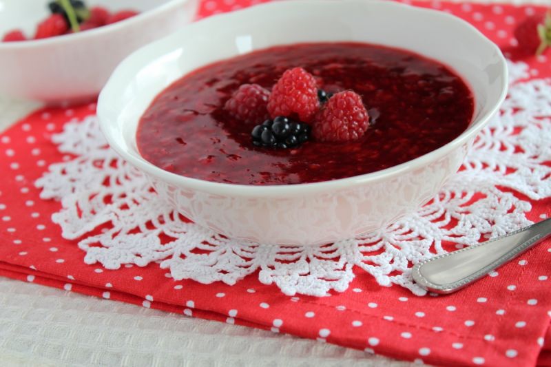 Domowy kisiel ze świeżych malin