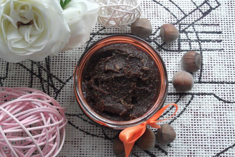 Domowy krem orzechowo-czekoladowy