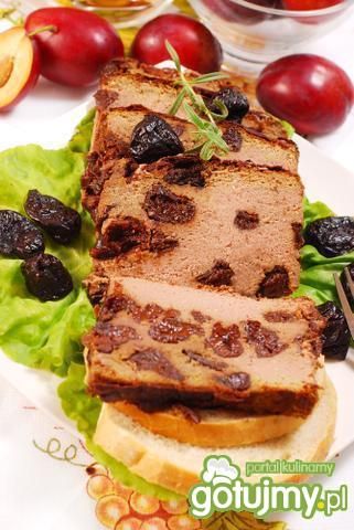 Domowy pasztet ze śliwką suszoną