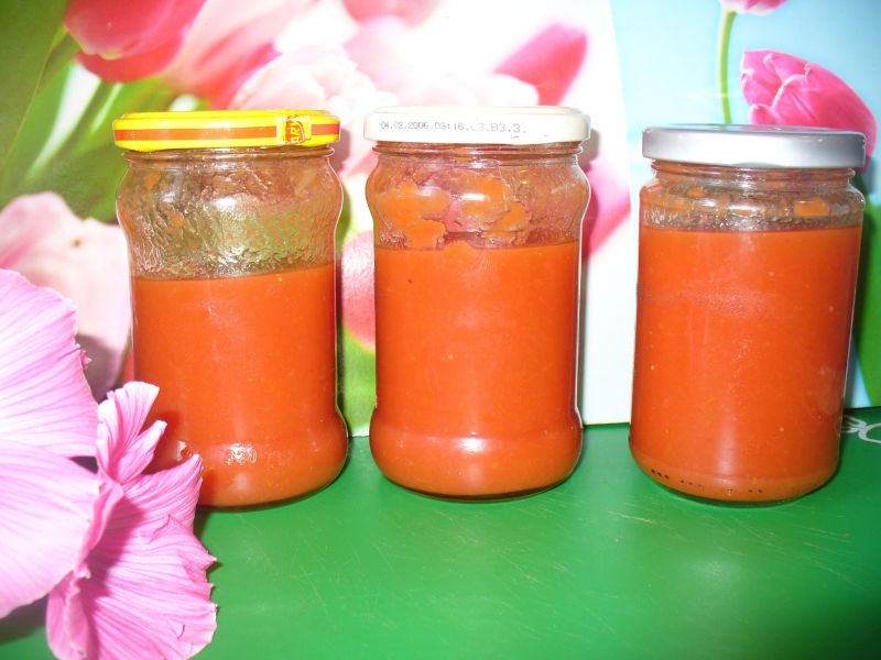 Domowy przecier pomidorowy
