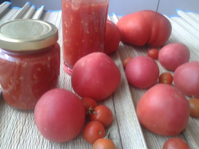 Domowy przecier pomidorowy