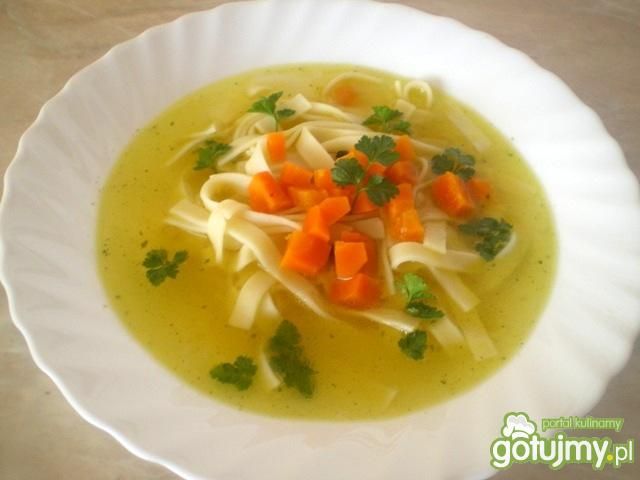 Domowy rosół drobiowy Domowy rosół drobiowy