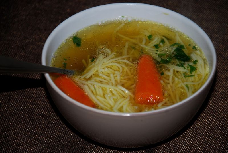 Domowy rosół drobiowy