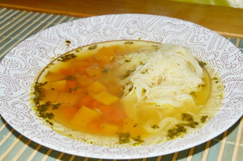 Domowy rosół z dynią