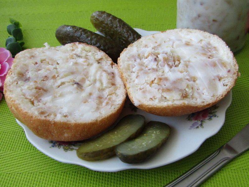 Domowy smalczyk z cebulką