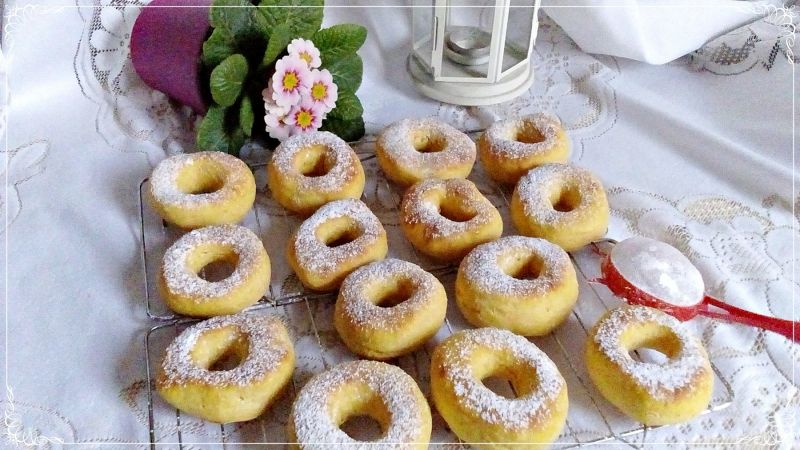 Donuty batatowe z piekarnika bez tłuszczu Donuty batatowe z piekarnika bez tłuszczu
