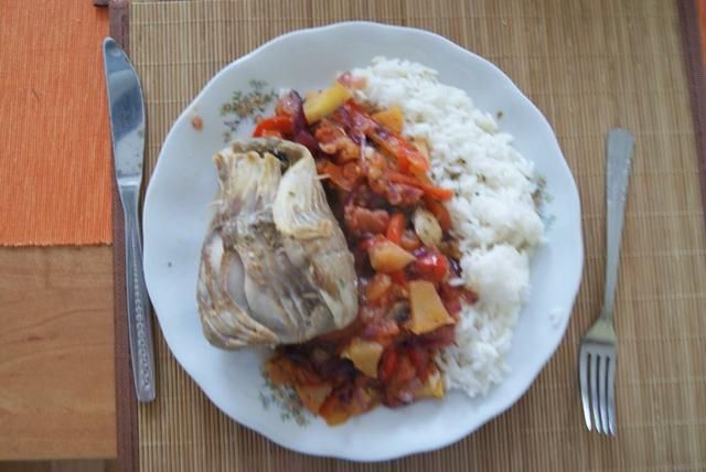 dorsz duszony na parze z warzywami