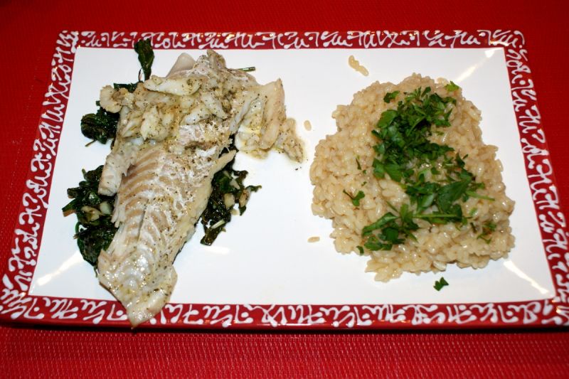 Dorsz na szpinaku z morskim ryżem