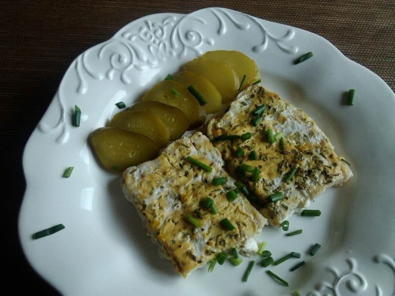 Dorsz pieczony z musztardą bawarską  Dorsz pieczony z musztardą bawarską
