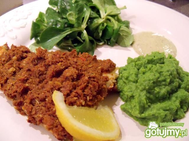 Dorsz pod pierzynką i purée z groszku 