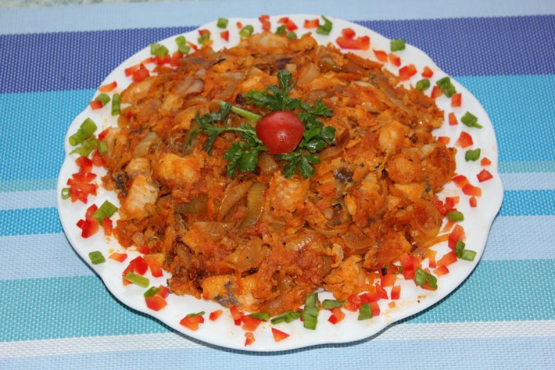 Dorsz w sosie cebulowym 