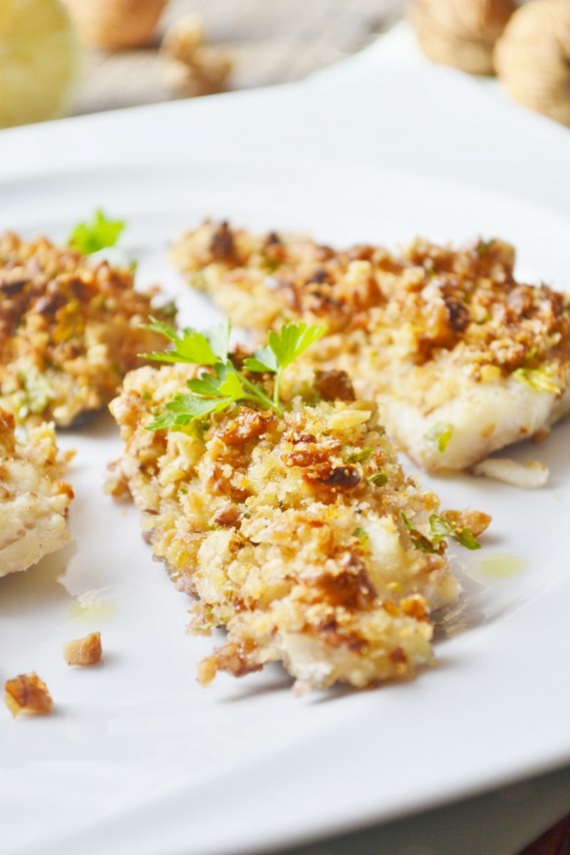 Dorsz zapiekany pod orzechową kruszonką