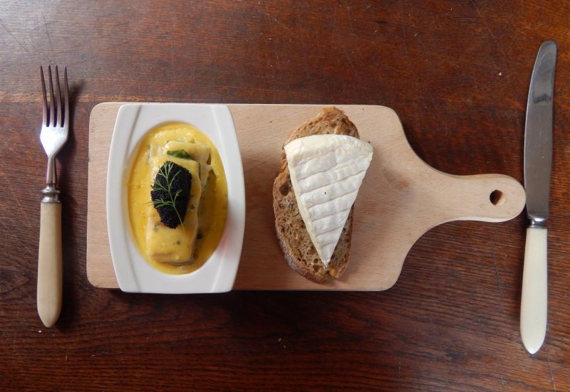 Dorsz zapiekany w sosie serowym Dorsz zapiekany w sosie serowym