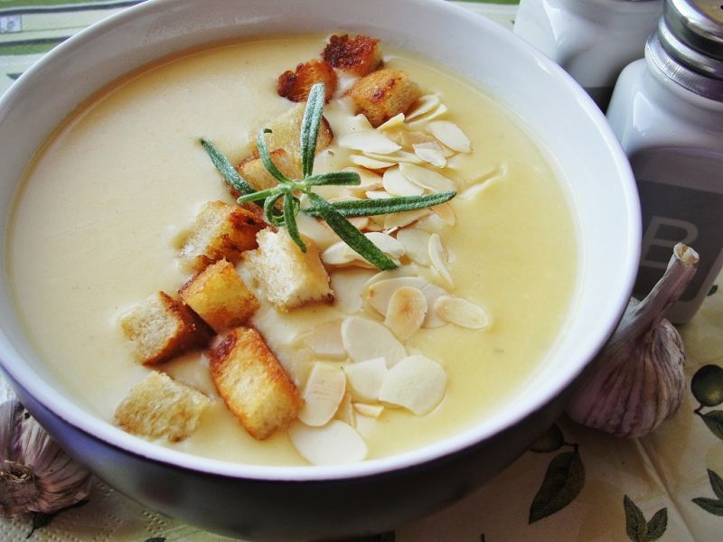 Doskonałe przepisy na kremowe zupy Doskonałe przepisy na kremowe zupy