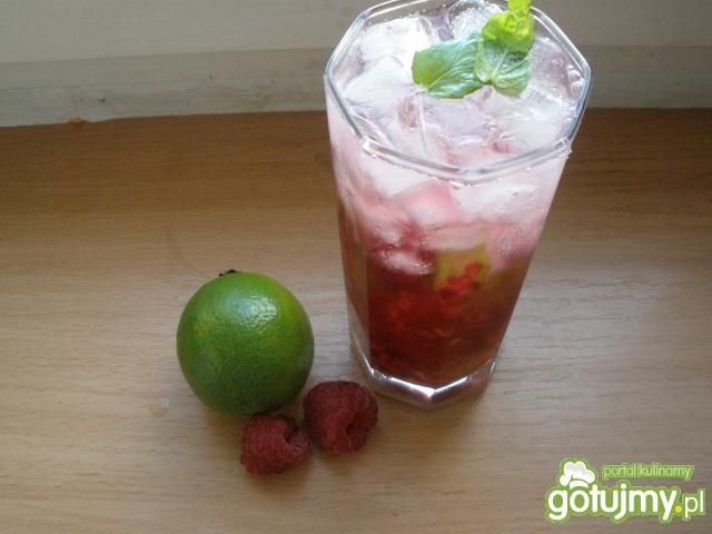 Drink Mohito z malinami  Drink Mohito z malinami