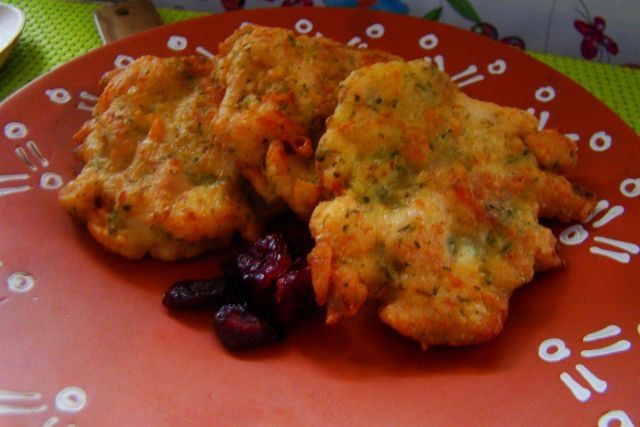 Drobiowe kotleciki z brokułem 