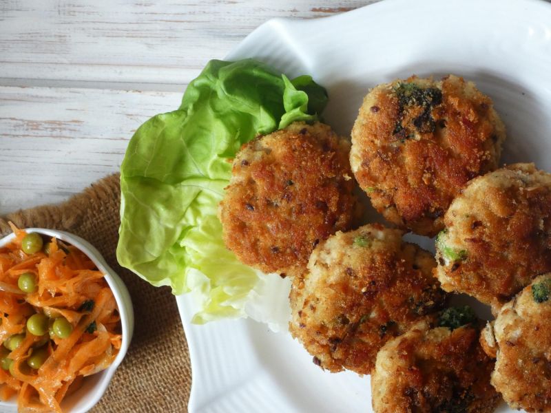 Drobiowe kotleciki z brokułem