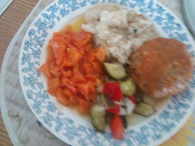 Drobiowe pulpety w sosie pomidorowym