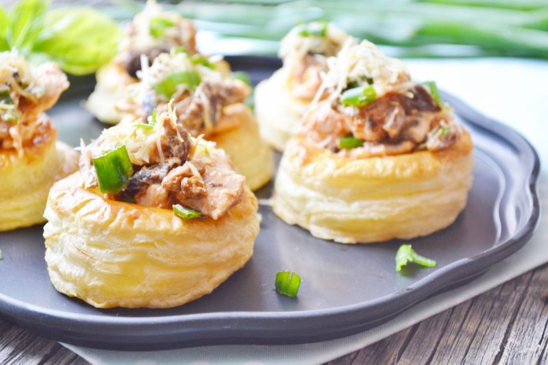 Drobiowe ragout w cieście francuskim